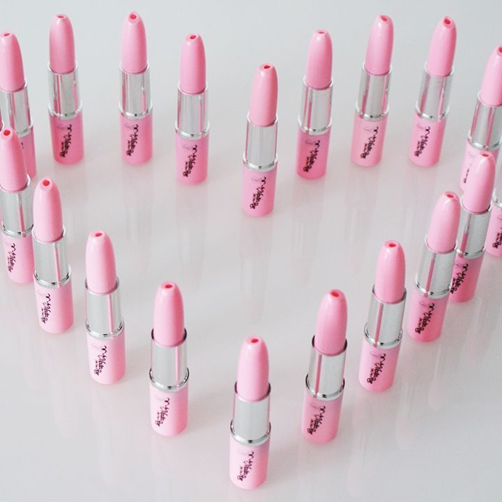 LA VENTE À DOMICILE RÉINVENTÉE : LIKING SOCIAL